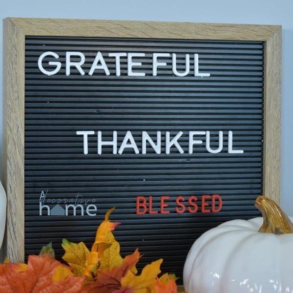 Sign says grateful thankful blessed